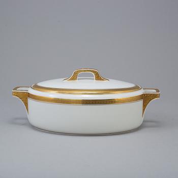 A Rosenthal white and gold art deco porcelain dinner service, 106 parts.