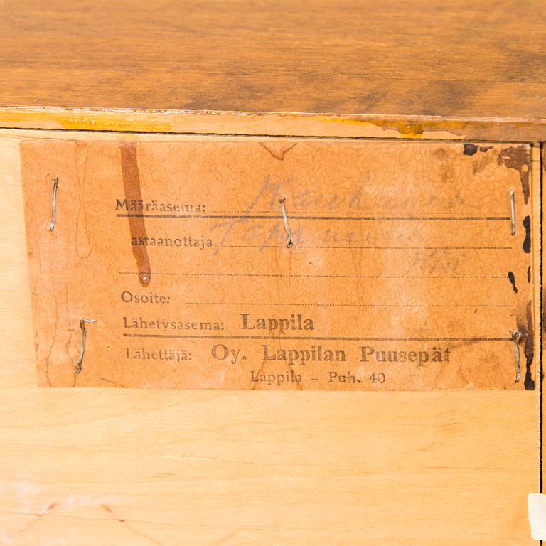 VITRIINI/SENKKI, Lappilan Puusepät 1930-luku.