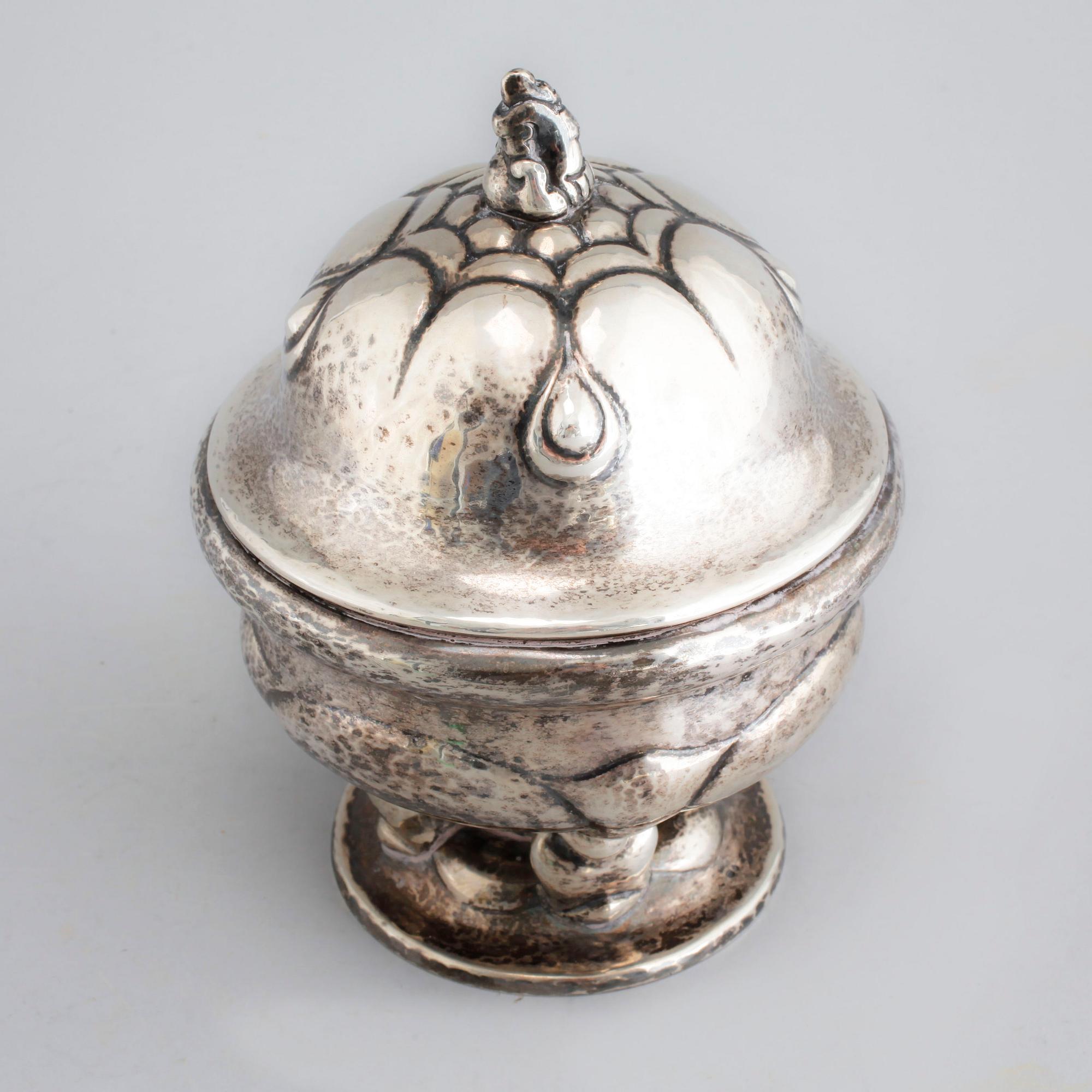 A silver sugar bowl, assay master Christian F Heise in Copenhagen, 1918, weigth 495 g.