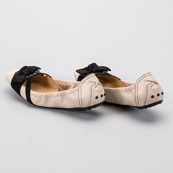 SKOR, Tod's.