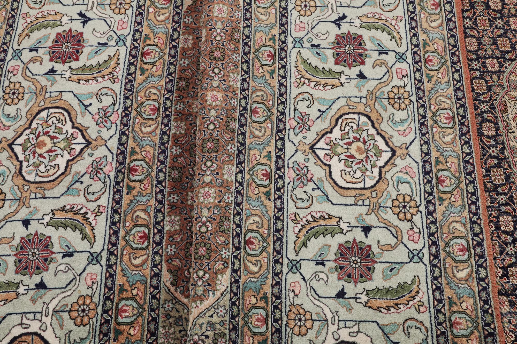 Matta, Täbriz, ca 414 x 300 cm.