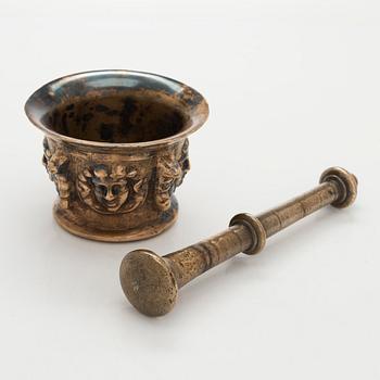 Huhmare ja survin. Pronssia. Espanja, 1600-luku.