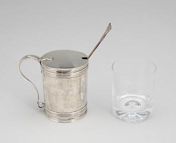 SENAPSKANNA, silver, Anders Lundqvist, Stockholm 1823. Vikt 180 g.