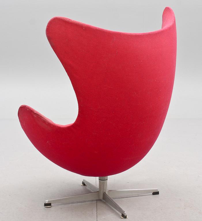 FÅTÖLJ, "Ägget", Arne Jacobsen för Fritz Hansen, Danmark. Inköpt 1959.