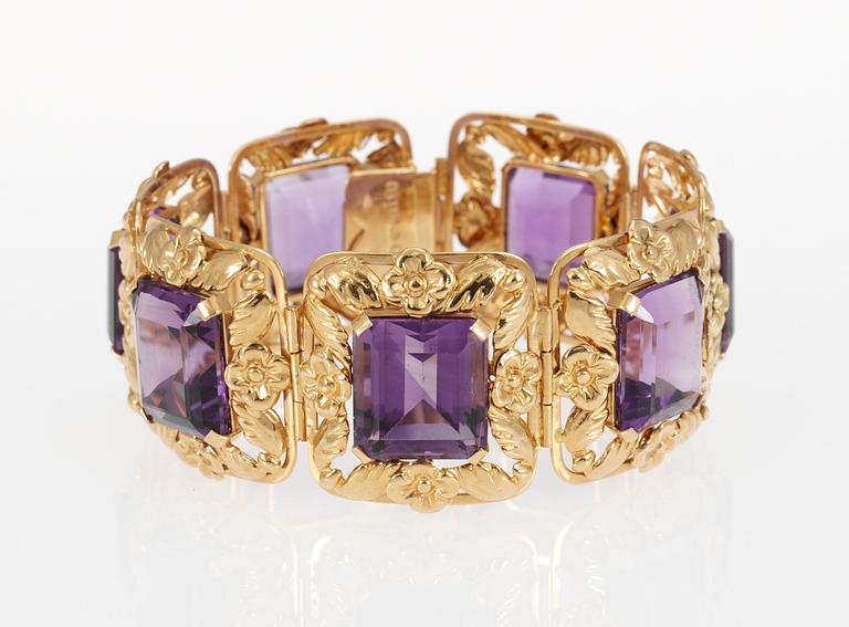 BRACELET, gold and amethysts. 1948.