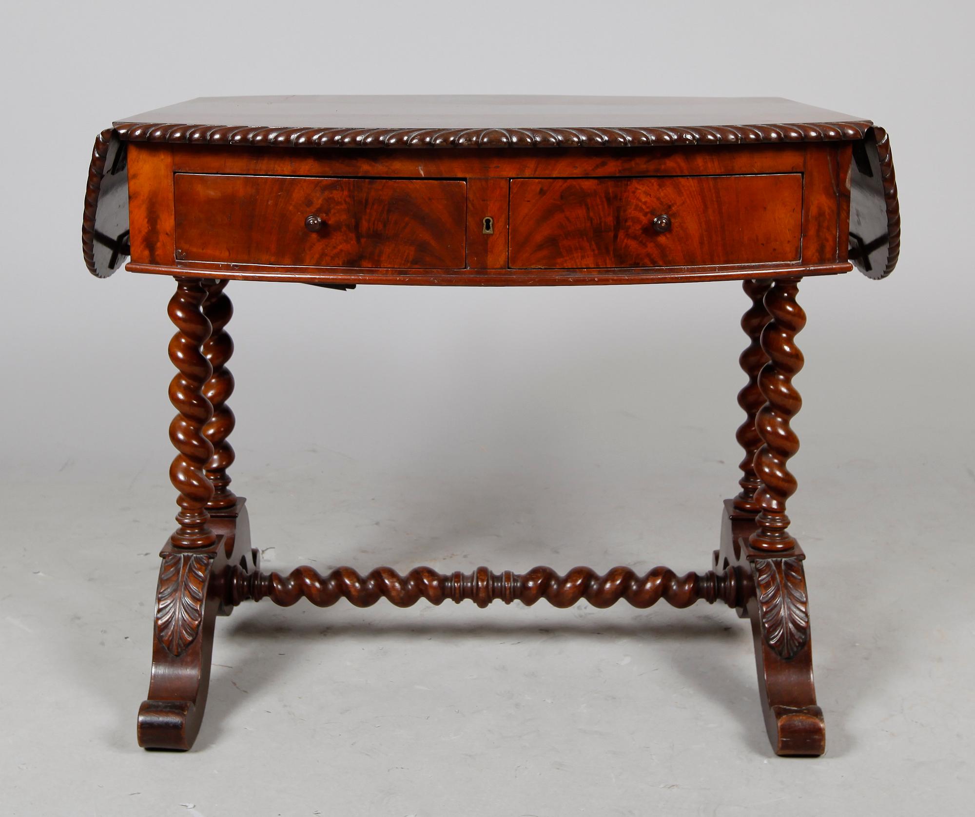 SALONGSBORD, senempire, 1800-talets mitt.