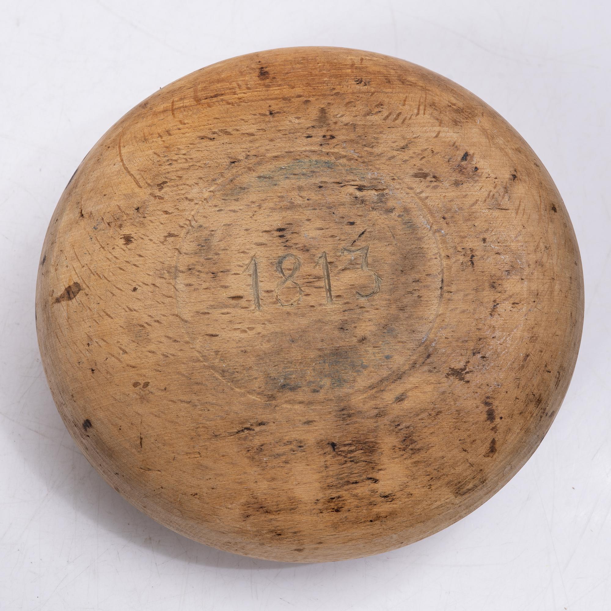 Svarvaskar, fem stycken, allmoge, 1800-tal.