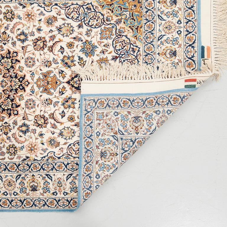 Carpet, Isfahan, signed, approx. 184 x 107 cm.