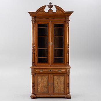 Bokskåp, nyrenässans, omkring 1900.