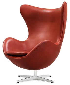 62. An Arne Jacobsen brown leather 'Egg' chair, Fritz Hansen, Denmark 2006.