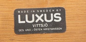 Luxus, 2 wall lamps, oak, plastic.