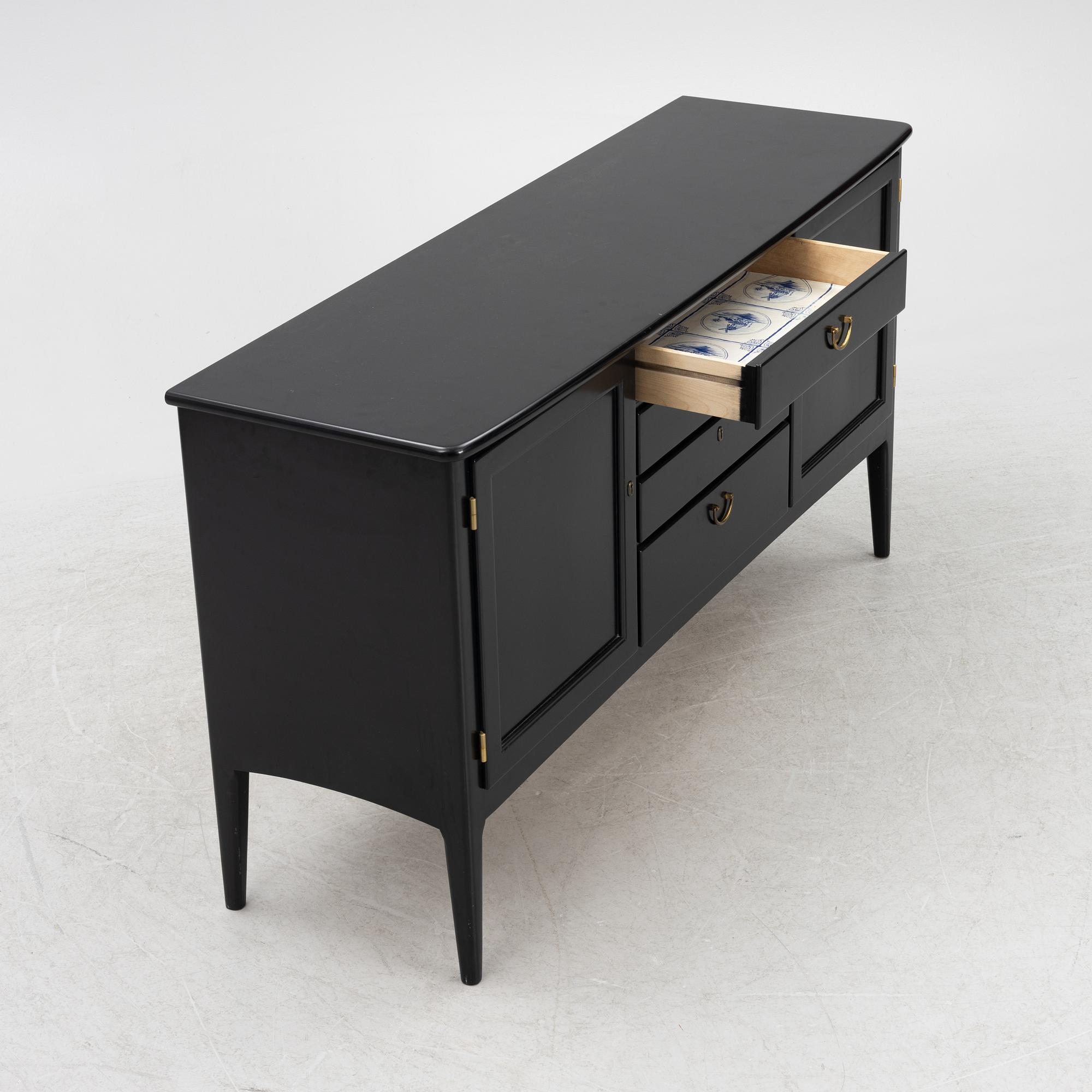 Kerstin Hörlin-Holmquist, sideboard samt vitrinskåp, "Charlotte", Asko, Finland, 1970-tal.