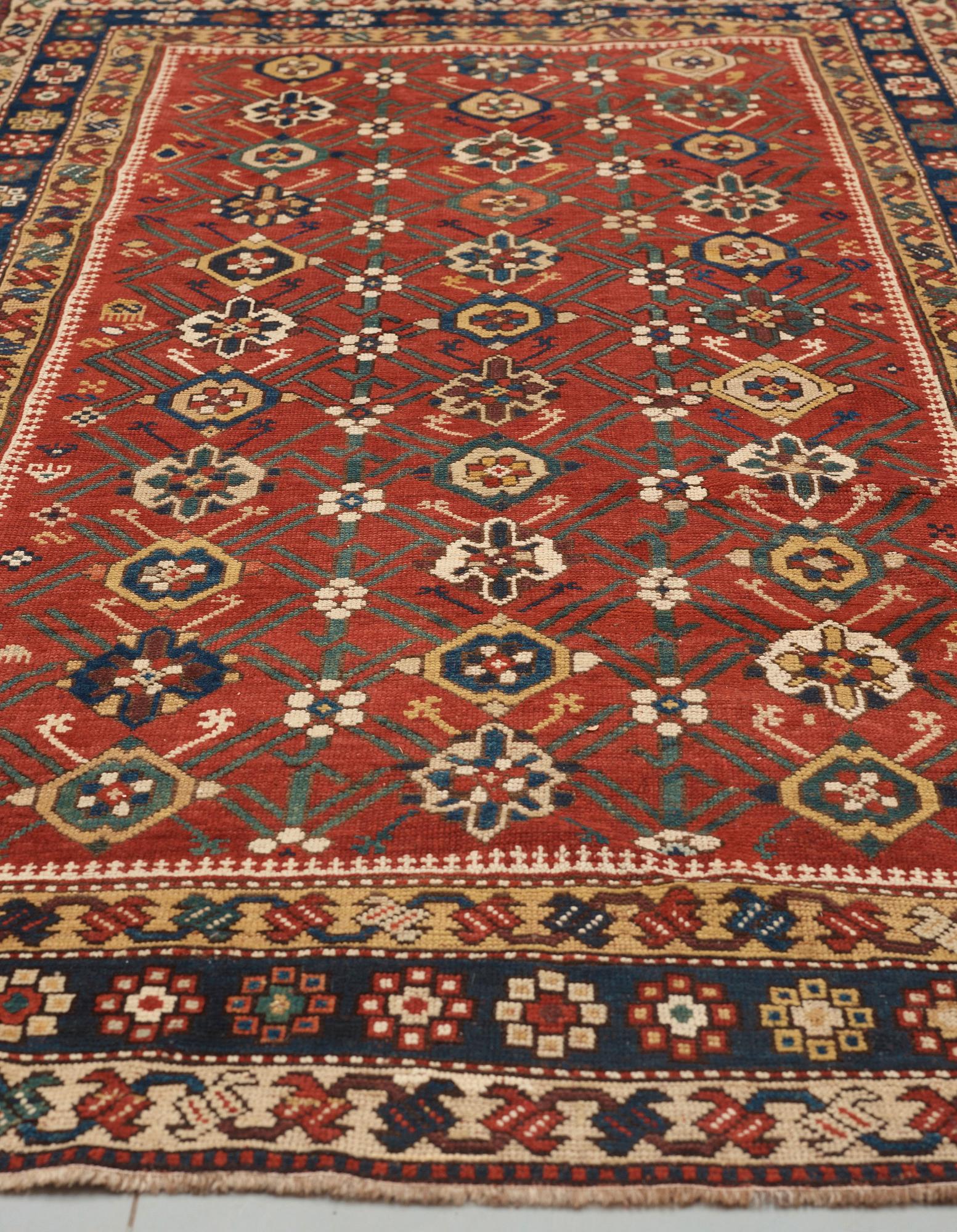 ANTIK KAUKAS. 242,5 x 133 cm.