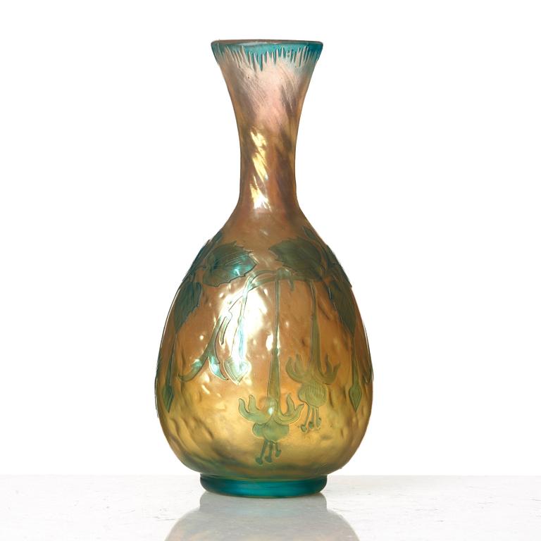 Cristallerie de Pantin Stv & C, an Art Nouveau cameo glass vase, France circa 1900.