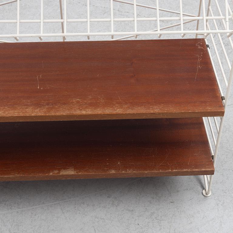 Nils Strinning, bokhylla, "String", 1900-talets andra hälft.