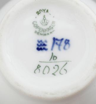 TESERVIS, 3 delar, porslin, "Blå Blomst", Royal Copenhagen.