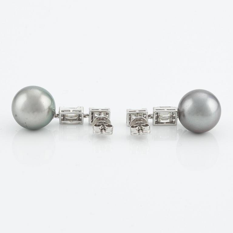 Earrings with cultured pearls and baguette and brilliant-cut diamonds.