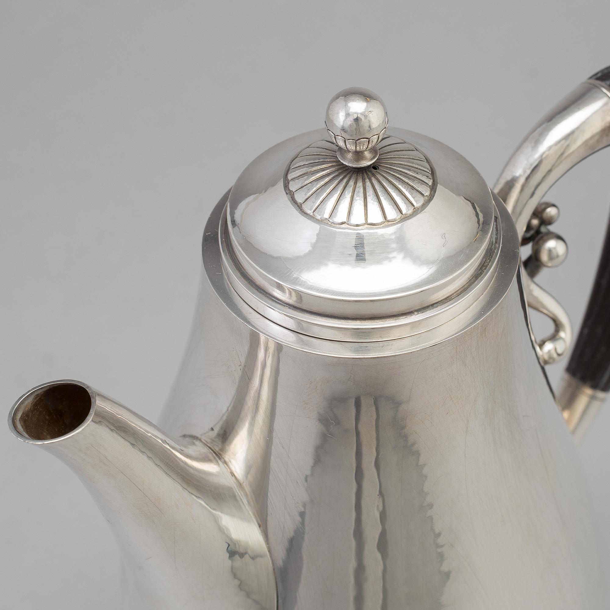 JOHAN ROHDE, Kaffeservis, 3 delar, "Cosmos", sterling silver, Georg Jensen, Köpenhamn, efter 1945.
