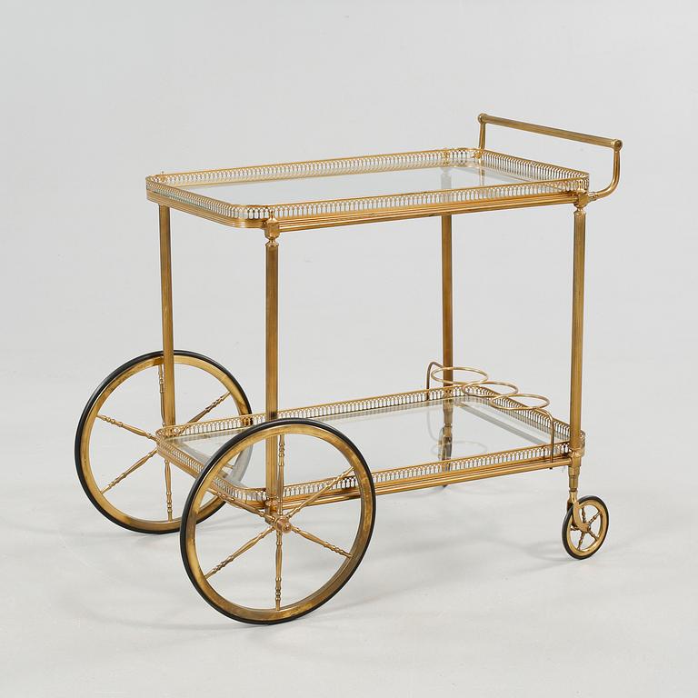 SERVERINGSVAGN, 1900-talets andra hälft.