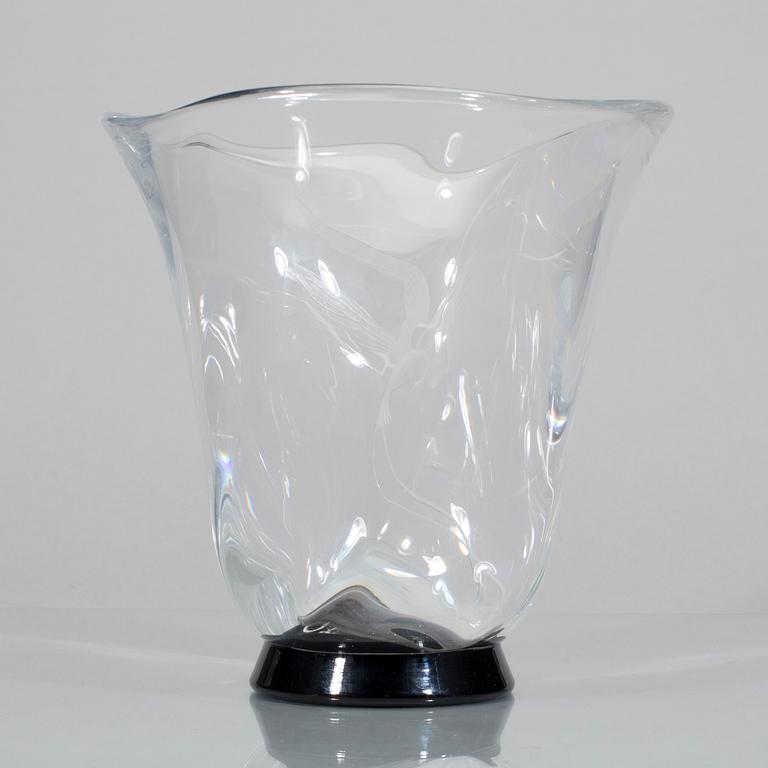 VAS, glas, Vicke Lindstrand, Orrefors, 1930-tal.