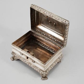 SKRIN, silver, oidentifierade stämplar, 1800-tal, vikt ca 515 gram.