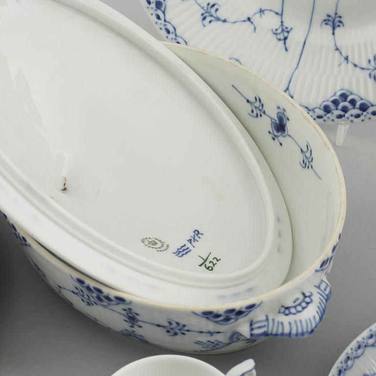 63 pieces of porcelain tableware from Royal Copenhagen, model "Musselmalet", second half of the 20th century.