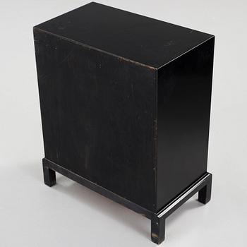 An Uno Åhrén modernist chest of drawers, Svenskt Tenn, Stockholm ca 1930,