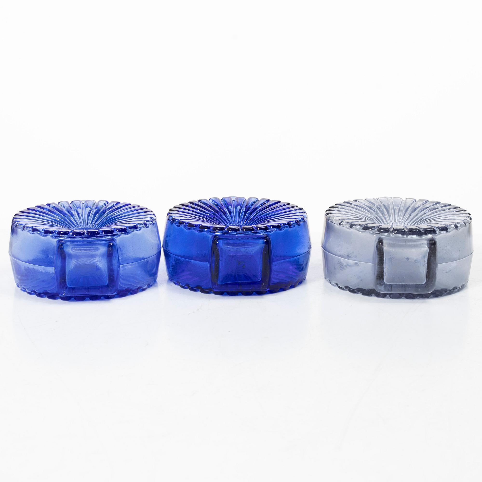 Helena Tynell, six 'Sun bottle' glass flasks, Riihimäen Lasi Oy. Manufactured between 1964-74.