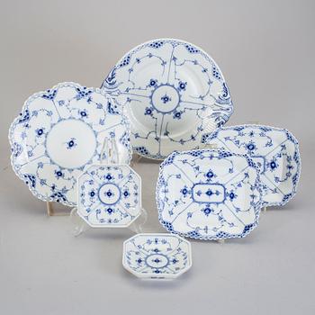 SERVIS, 129 delar, porslin, Musselmalet, Royal Copenhagen.