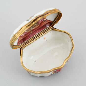 DOSA, porslin, 1700-tal.