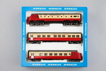 A Märklin train set with wagons, transformer, rails etc, Germany, second half of the 20th century.