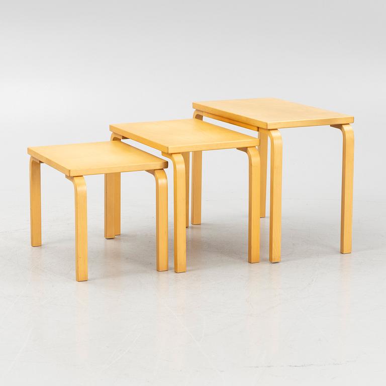 Alvar Aalto, satsbord, 3 delar, modell 88, Artek, Finland, sent 1900-tal.
