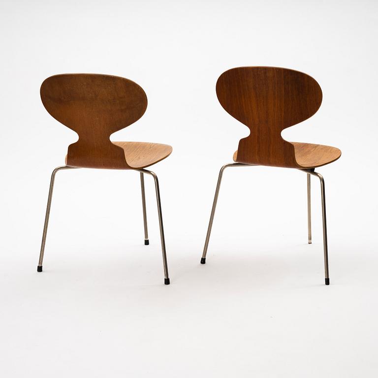 Arne Jacobsen, stolar, ett par, "Myran", Fritz Hansen, Danmark 1950-60-tal.