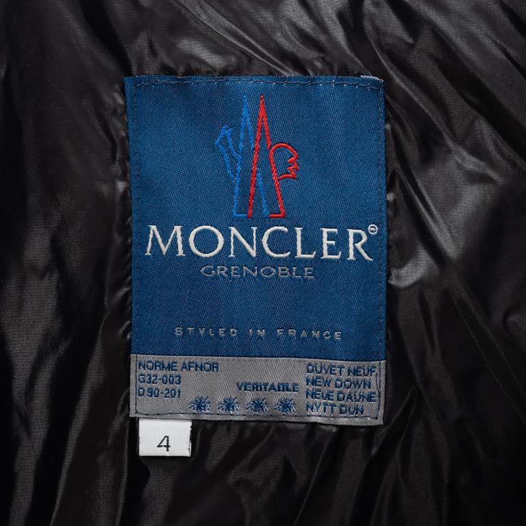 Moncler, dunjacka, storlek 4.