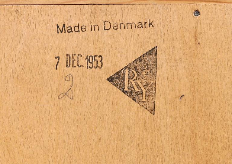 BYRÅ, Hans J Wegner, Ry Möbler, Danmark, 7 dec 1953.