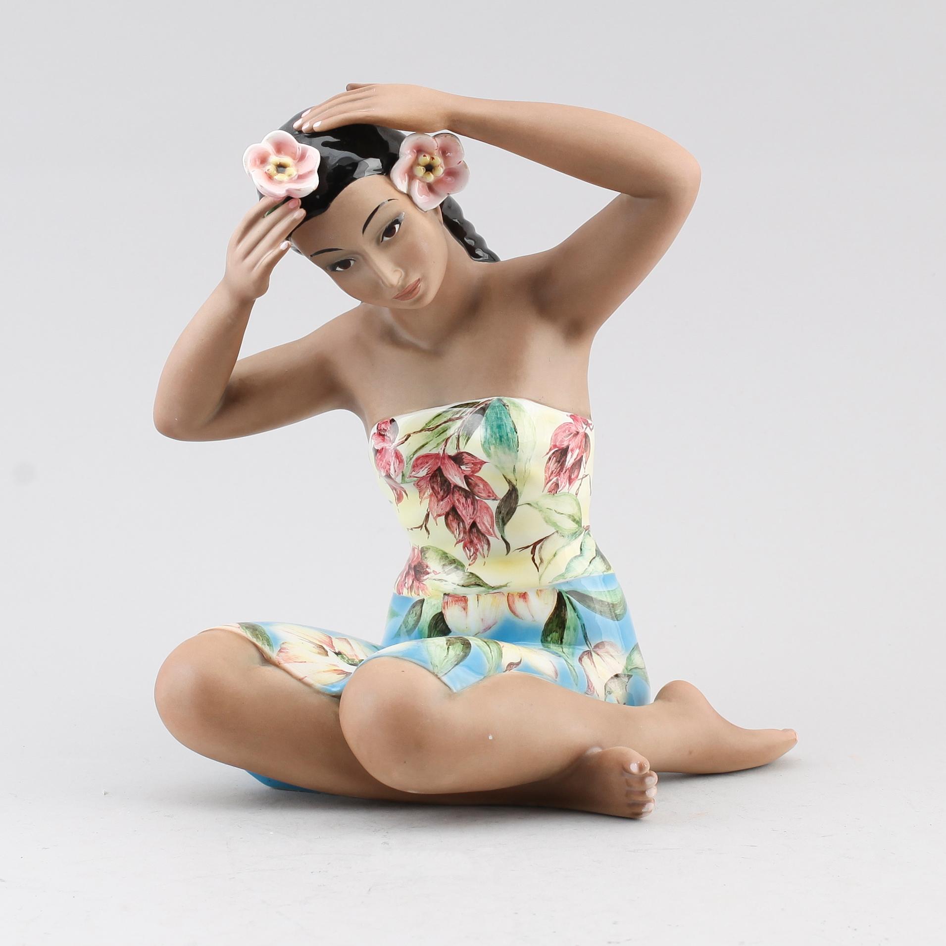 FIGUR, porslin, 1900-talets mitt.