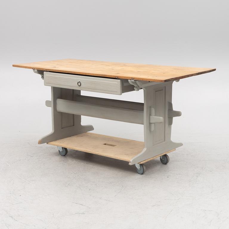 A table, 19th Century.