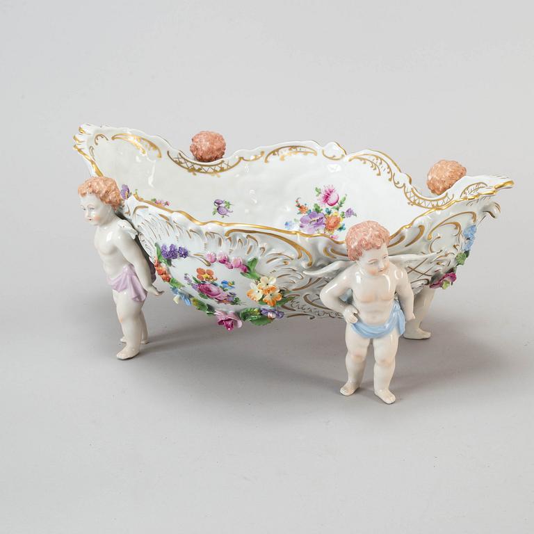 An six piece assembled porcelain garniture, Dresden, mid 20th century.