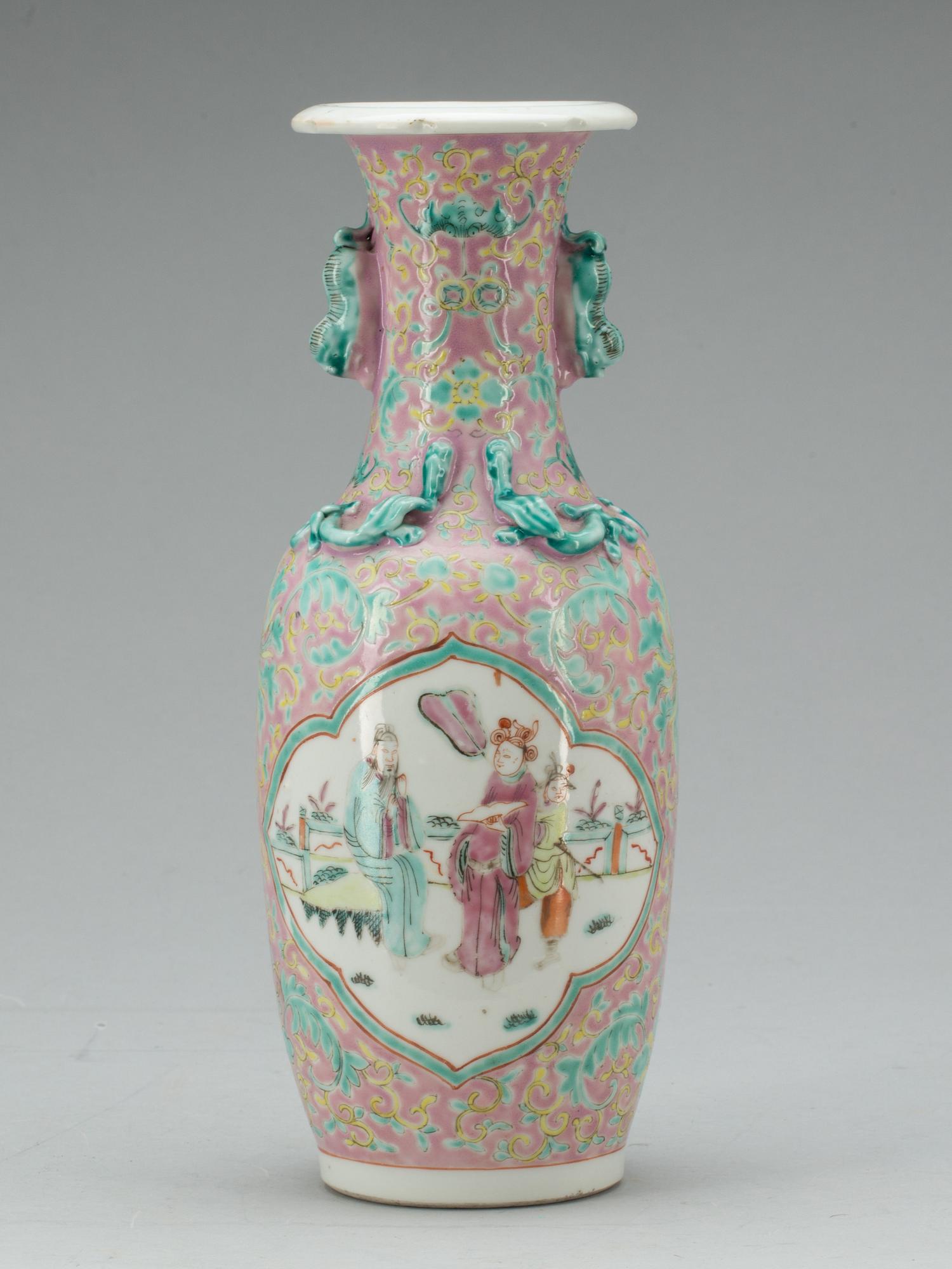 VAS, porslin. Kina, sekelskiftet 1800/1900.