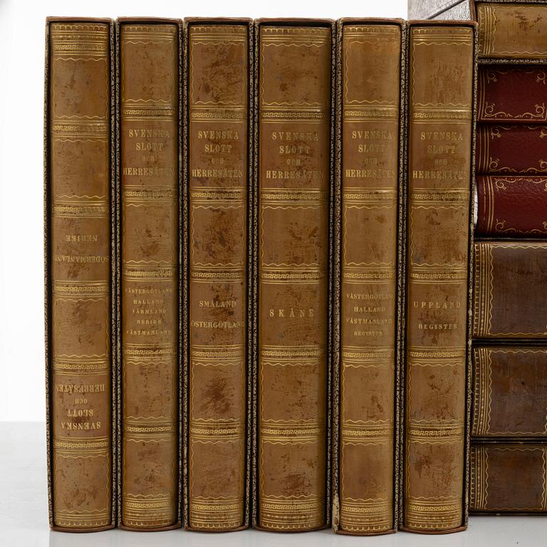 Bokverk, "Svenska Slott och Herresäten", 12 volymer (9+3) samt "Danske Herregaarde ved 1920", 3 volymer.
