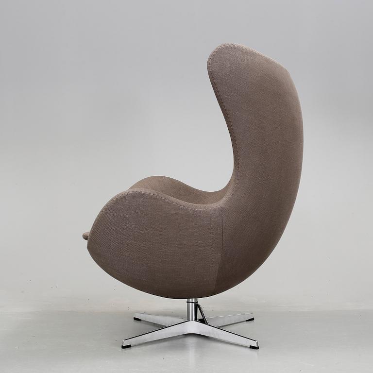 FÅTÖLJ, "Ägget", Arne Jacobsen för Fritz Hansen, 2013/2014.