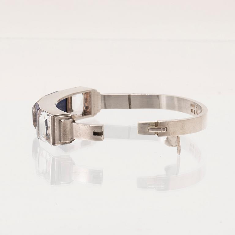 Wiwen Nilsson, silver bracelet with polished lapis lazuli and step-cut rock crystal, Lund 1948.