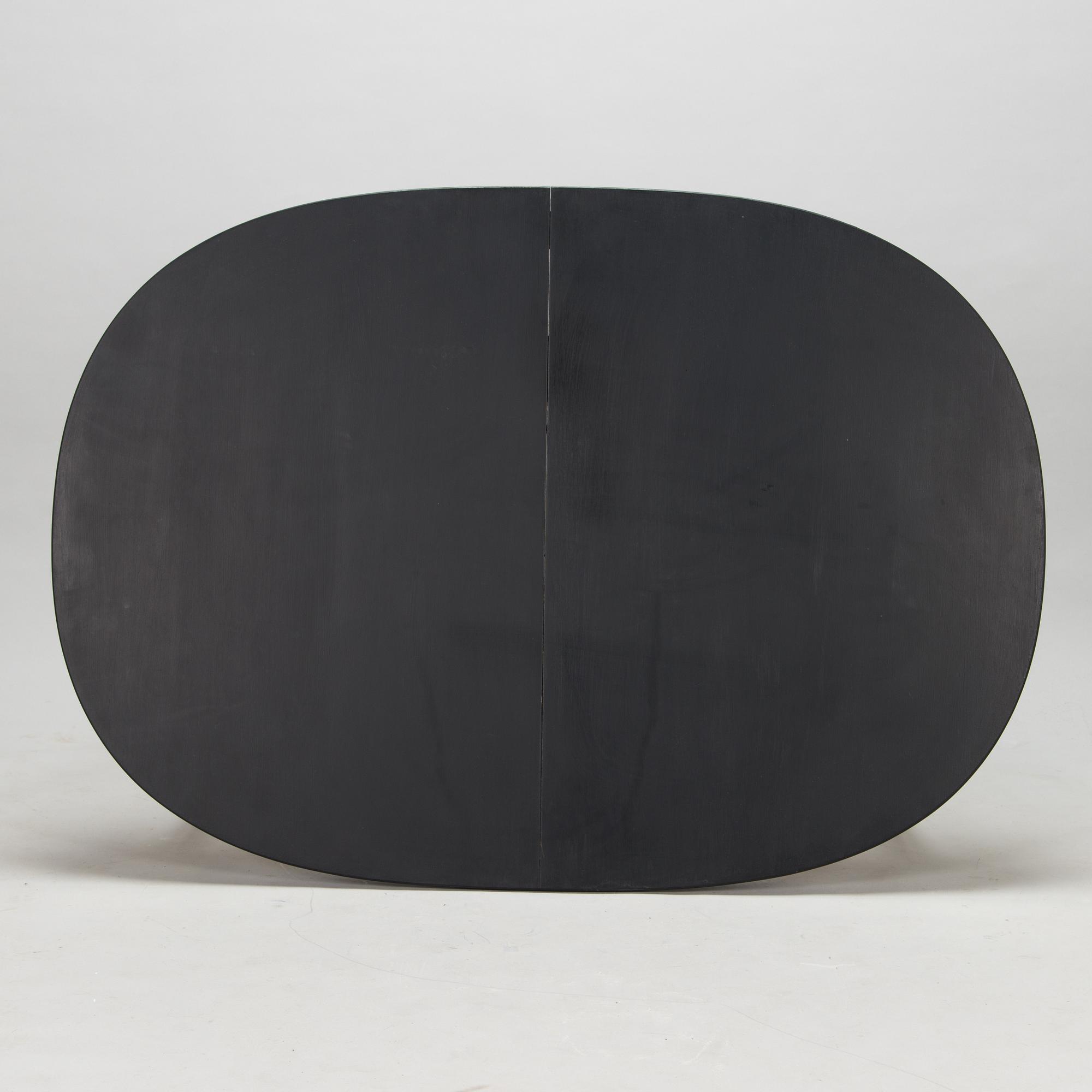 Matbord, gustaviansk stil, 1900-talets andra hälft.