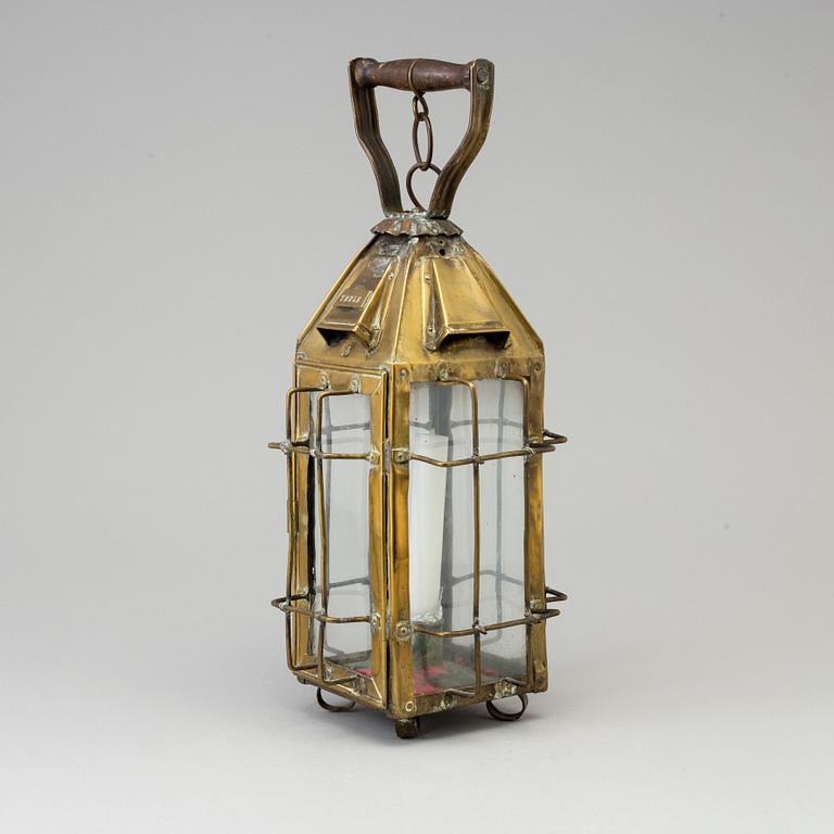 A BRASS LANTERN marked "Thule", 19th/20th century.