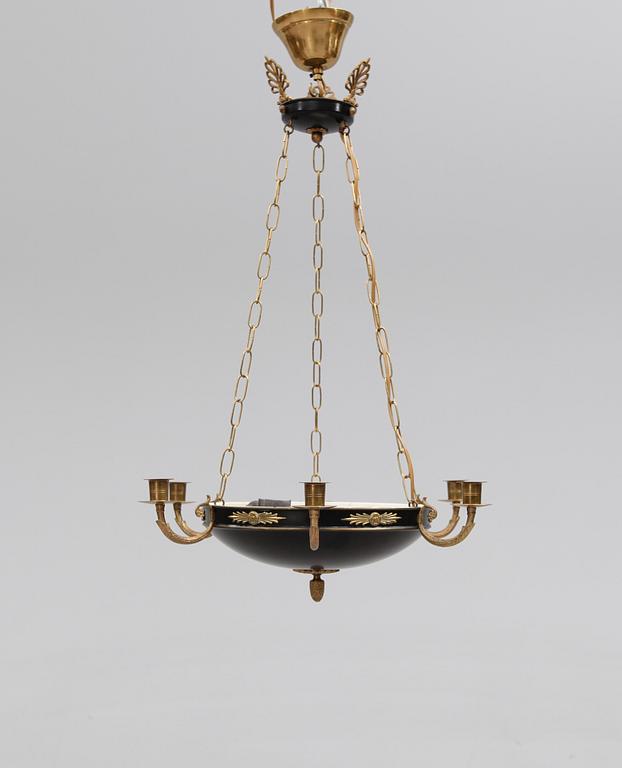 AMPEL, Karl Johan stil, 1900-talets mitt. Höjd ca 63 cm.