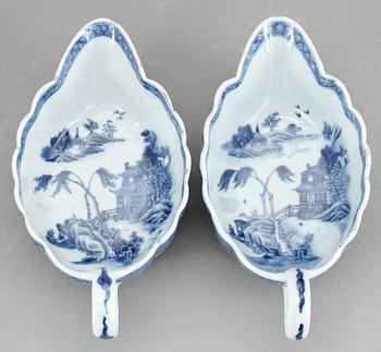 SÅSSNIPOR, 2 st, porslin, Qianlong, Kina 1700-tal.