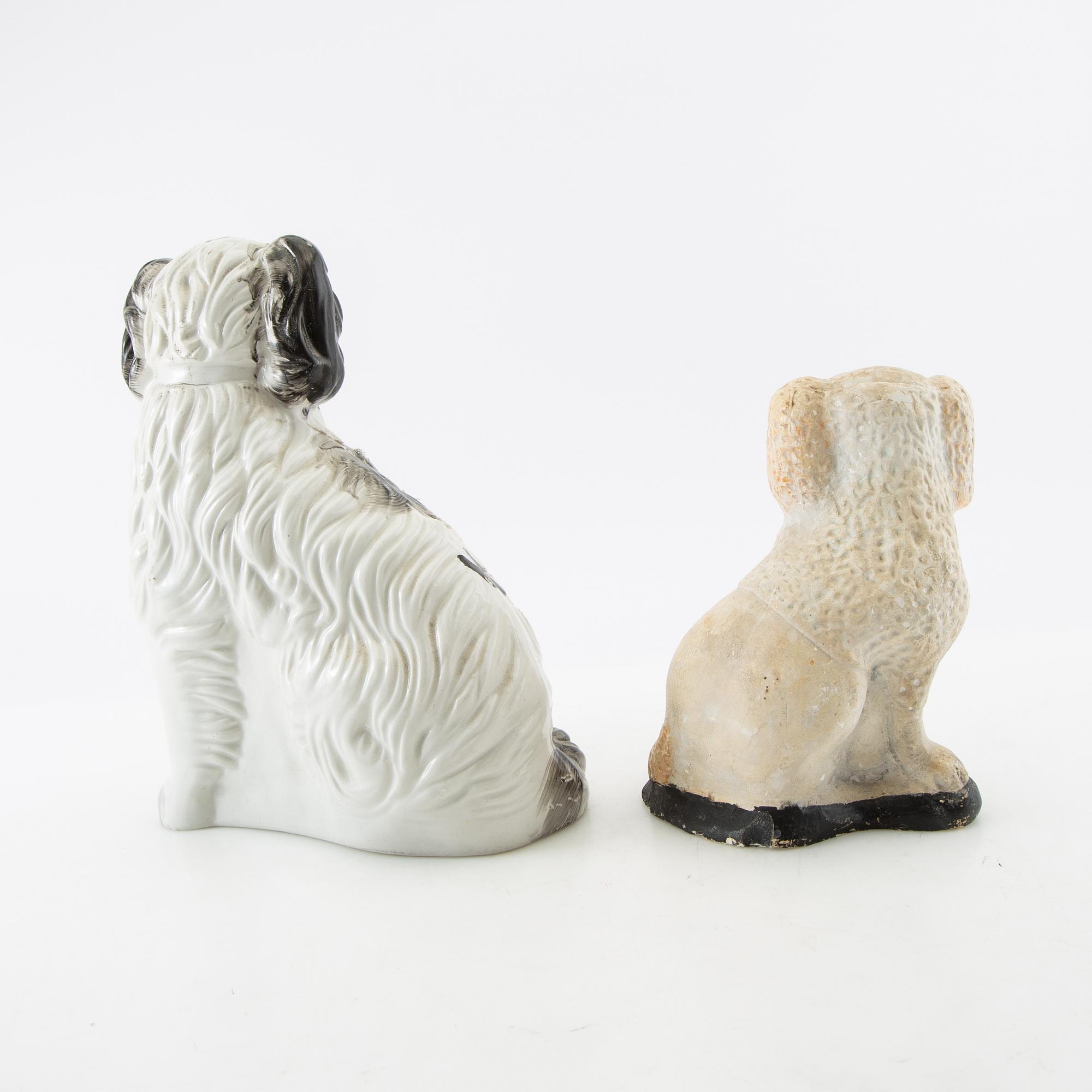 Figurines 4 pcs 20th century porcelain and plaster.