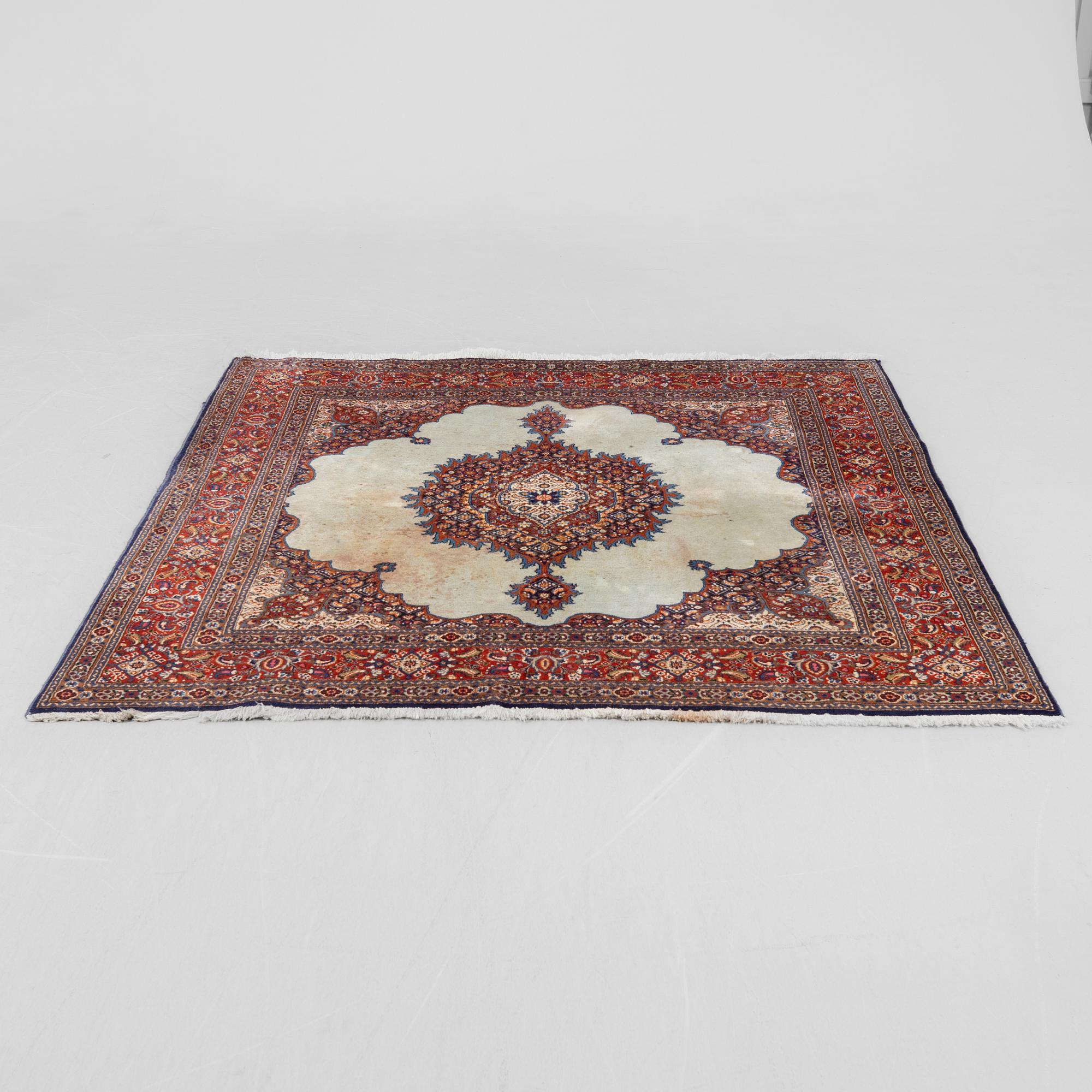 Oriental rug, Moud, 198x200 cm.