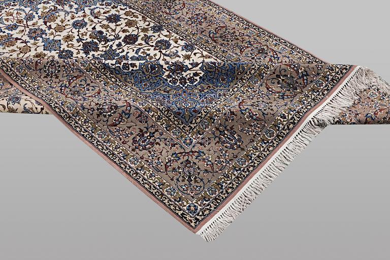 A rug, Esfahan, part silk, ca 245 x 155 cm.