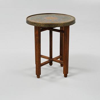RÖKBORD, orientaliskt, 1900-talets andra hälft.